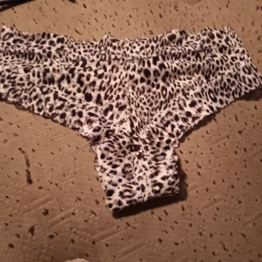 Panties - Picture 6 of 16